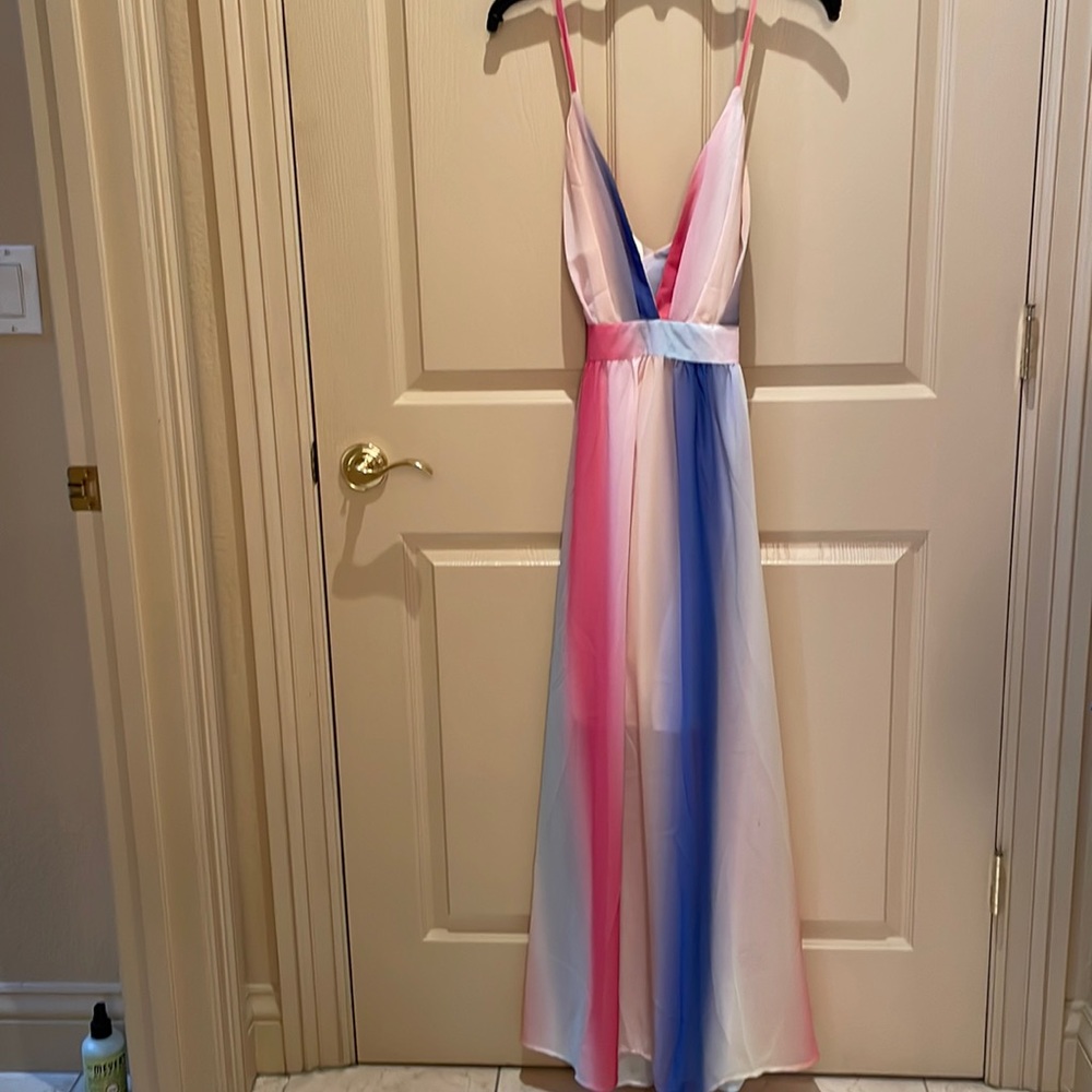 Gorgeous Sheer cream dress w/V neck with blue/pink/cream sheer panels size XL